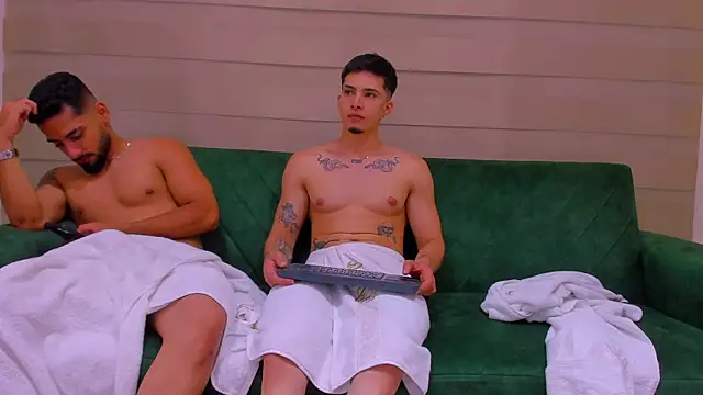 Snapshot of mike_friends chatting on November 13, 2025, 2:04 am mike friends online show from November 13, 2025, 2:04 am