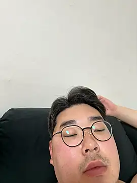 gayfucuxuc online show from November 26, 2025, 2:28 pm