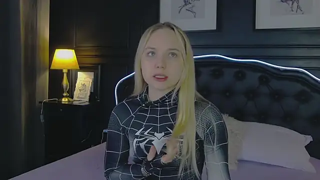 Snapshot of Sky_Cutie chatting on March 28, 2026, 4:13 am Sky Cutie online show from March 28, 2026, 4:13 am