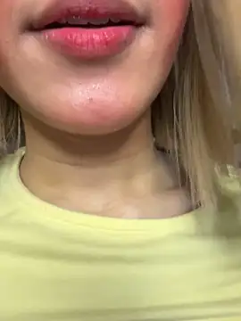 SweetBunnyGF online show from February 12, 2026, 11:59 pm