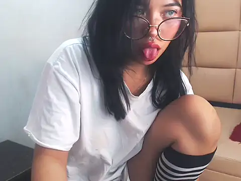 lilith sexy19 online show from October 1, 2025, 7:18 pm