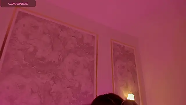 doll eyees  online show from October 18, 2025, 2:35 am