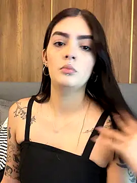 Snapshot of AliceRitter chatting on October 8, 2025, 6:19 pm AliceRitter online show from October 8, 2025, 6:19 pm