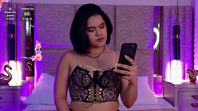 Martina-Roberts- online show from October 21, 2025, 3:17 am