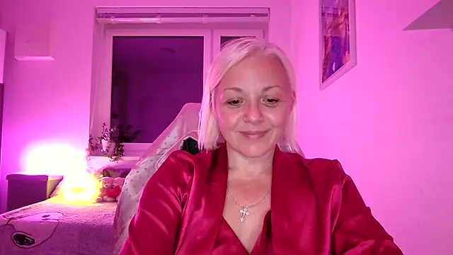 Linsy Kim online show from September 13, 2025, 7:14 pm