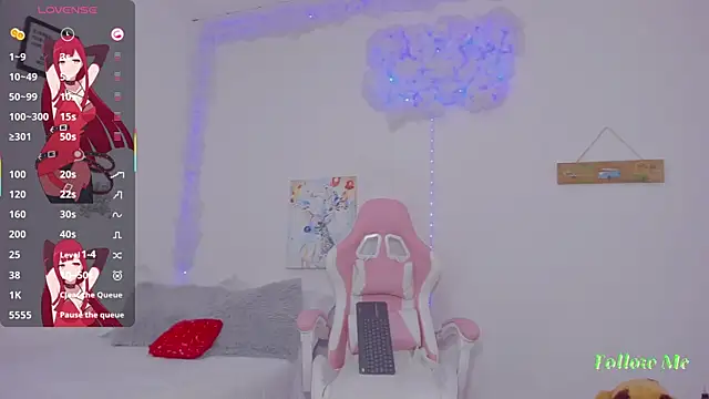 milfAaura online show from November 19, 2025, 1:49 am