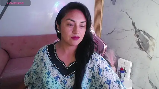 Snapshot of tamara_ch1 chatting on September 17, 2025, 3:19 am tamara ch1 online show from September 17, 2025, 3:19 am