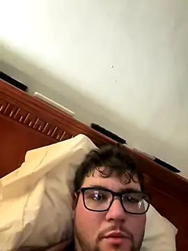 Lathotchubby online show from September 10, 2025, 3:33 pm