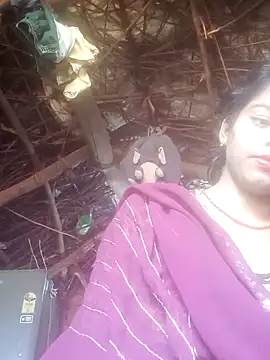 Snapshot of Sheema_thakur chatting on October 6, 2025, 8:15 am Sheema thakur online show from October 6, 2025, 8:15 am