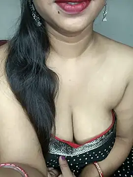 Snapshot of Komal_G chatting on September 18, 2025, 3:42 am Komal G online show from September 18, 2025, 3:42 am