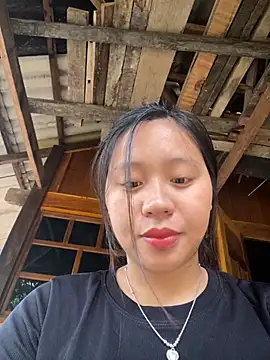 maianhcute online show from October 4, 2025, 2:35 am