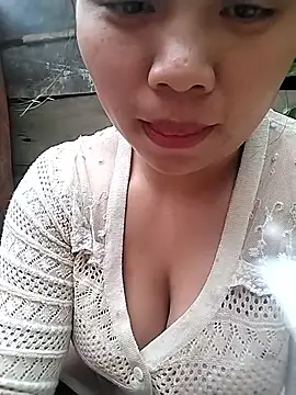 venu00 online show from February 28, 2026, 5:29 am