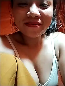 Snapshot of venu00 chatting on October 1, 2025, 12:42 pm venu00 online show from October 1, 2025, 12:42 pm