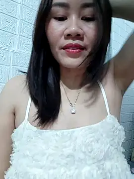 Singlemom69x online show from November 21, 2025, 1:10 pm