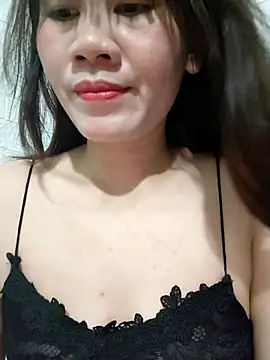 Snapshot of Singlemom69x chatting on July 3, 2026, 1:12 am Singlemom69x online show from July 3, 2026, 1:12 am