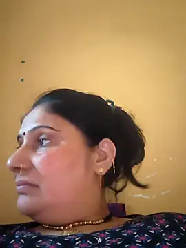 Snapshot of Rakhi99x chatting on May 3, 2026, 4:06 am Rakhi99x online show from May 3, 2026, 4:06 am