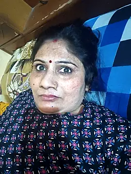 Snapshot of Rakhi99x chatting on April 4, 2026, 6:42 am Rakhi99x online show from April 4, 2026, 6:42 am