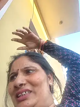 Snapshot of Rakhi99x chatting on May 2, 2026, 12:32 pm Rakhi99x online show from May 2, 2026, 12:32 pm