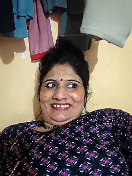 Snapshot of Rakhi99x chatting on March 26, 2026, 5:33 pm Rakhi99x online show from March 26, 2026, 5:33 pm