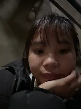 Snapshot of Ngoc-bbi chatting on March 13, 2026, 4:17 am Ngoc-bbi online show from March 13, 2026, 4:17 am