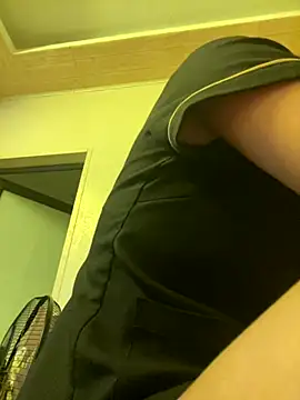 Ngoc-bbi online show from September 19, 2025, 12:09 pm