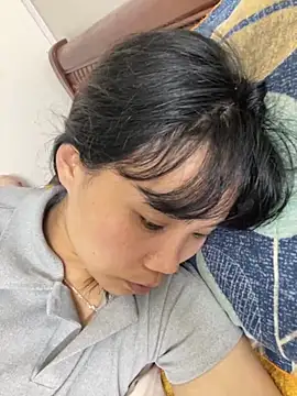 Ngoc-bbi online show from October 1, 2025, 10:41 am