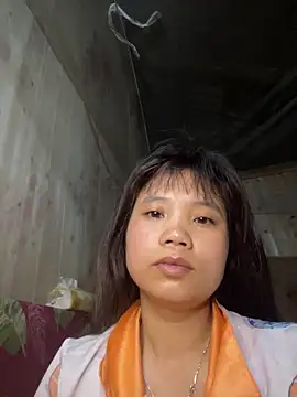 Snapshot of Ngoc-bbi chatting on April 6, 2026, 11:06 pm Ngoc-bbi online show from April 6, 2026, 11:06 pm