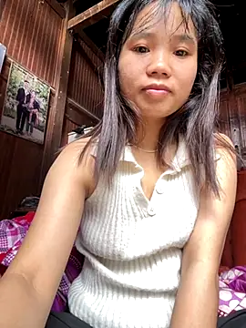 Ngoc-bbi online show from October 19, 2025, 12:57 am