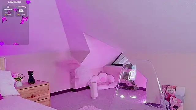 Snapshot of Liann_Stark chatting on March 25, 2026, 6:46 am Liann Stark online show from March 25, 2026, 6:46 am