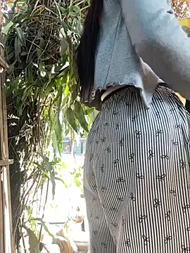 Clara8899 online show from November 15, 2025, 1:09 am