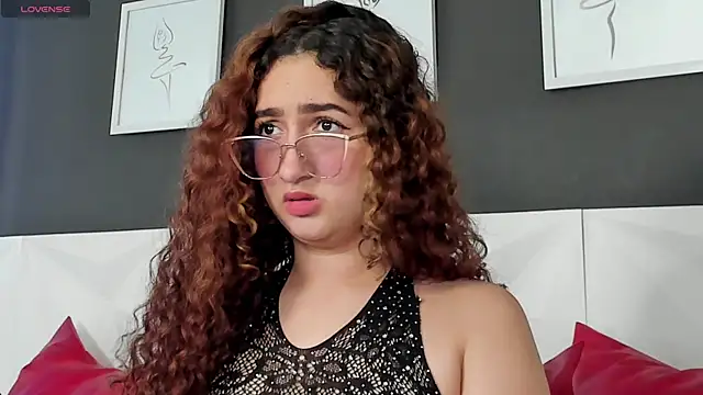 Snapshot of vaiholeth_sofia chatting on October 7, 2025, 2:56 am vaiholeth sofia online show from October 7, 2025, 2:56 am