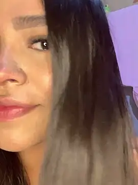 SweetSophie26 online show from January 14, 2026, 9:51 pm