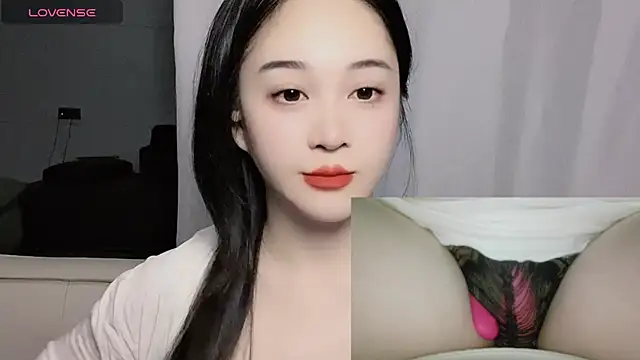 woaiqinqin online show from November 4, 2025, 3:38 pm