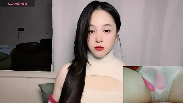 woaiqinqin online show from November 20, 2025, 5:02 pm