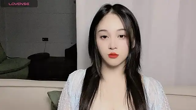 woaiqinqin online show from October 5, 2025, 3:36 pm