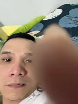 Snapshot of letruong6879 chatting on April 12, 2026, 11:24 am letruong6879 online show from April 12, 2026, 11:24 am