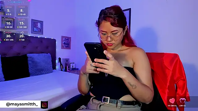 Snapshot of MAYASMITH__ chatting on March 15, 2026, 9:11 pm MAYASMITH online show from March 15, 2026, 9:11 pm