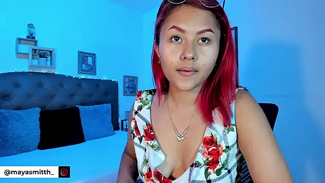 MAYASMITH   online show from May 20, 2026, 4:42 am