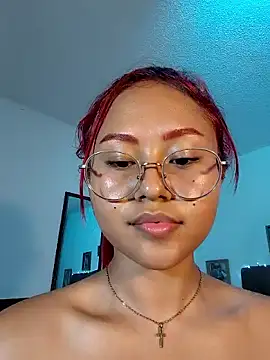 MAYASMITH   online show from May 15, 2026, 11:25 pm
