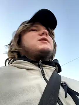 desiredude9 online show from October 18, 2025, 11:01 am