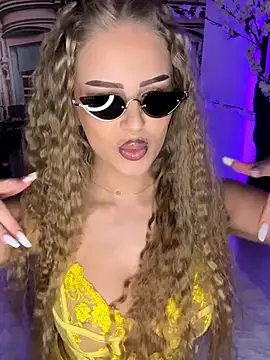 Snapshot of AubrieleRouj1 chatting on January 8, 2026, 5:30 pm AubrieleRouj1 online show from January 8, 2026, 5:30 pm