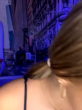 Snapshot of AubrieleRouj1 chatting on December 19, 2025, 4:53 pm AubrieleRouj1 online show from December 19, 2025, 4:53 pm