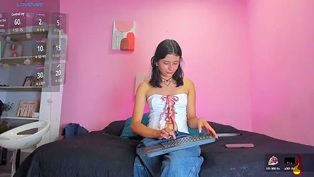 Georgina Ferri  online show from October 11, 2025, 5:14 pm