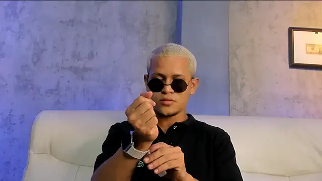 Snapshot of Manuel_FPG chatting on November 18, 2025, 2:38 am Manuel FPG online show from November 18, 2025, 2:38 am