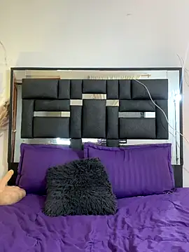 Snapshot of REINA_ADAHARA chatting on November 18, 2025, 7:33 am REINA ADAHARA online show from November 18, 2025, 7:33 am