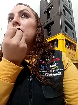 VERONICA  03 online show from October 18, 2025, 3:14 pm