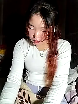 lylylove online show from May 23, 2026, 2:10 am