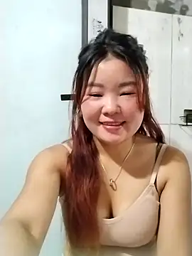 lylylove online show from May 11, 2026, 11:55 am