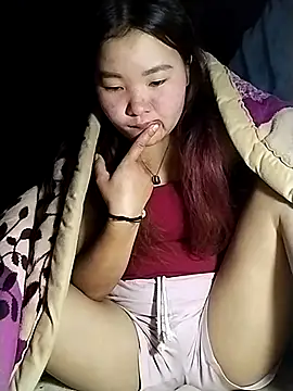 lylylove online show from March 2, 2026, 5:19 am