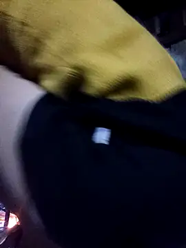 Ngocmi909 online show from November 21, 2025, 10:42 pm